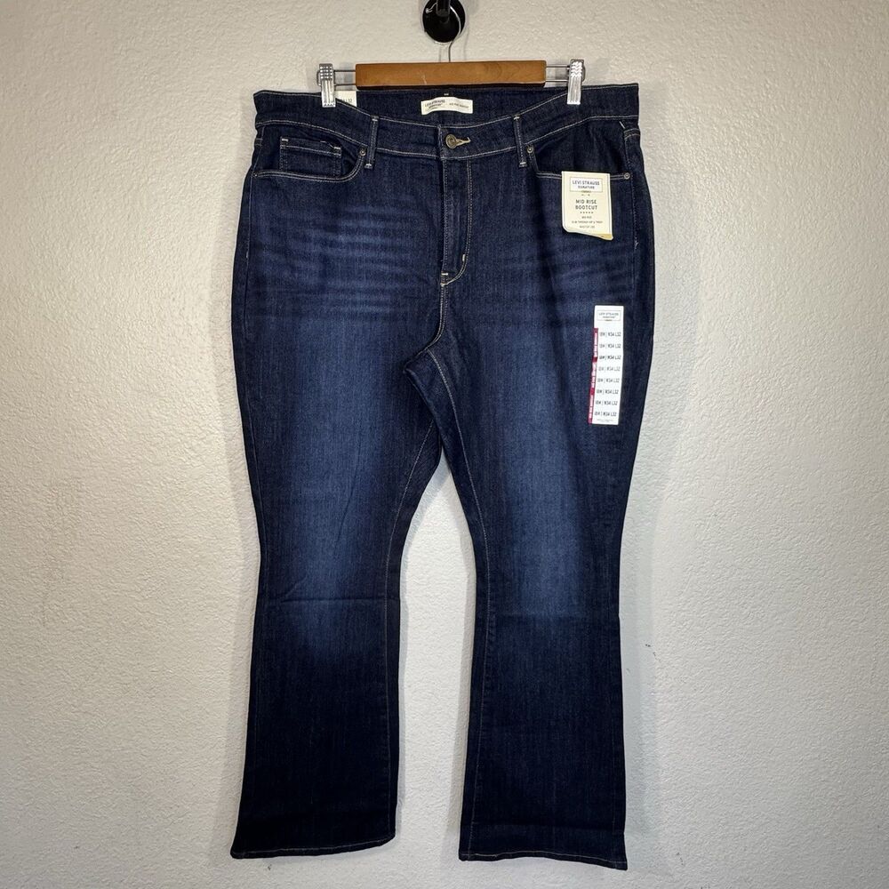 Levi Strauss Jeans Mid Rise Bootcut Dark Wash Classic Western NEW Women 34x32